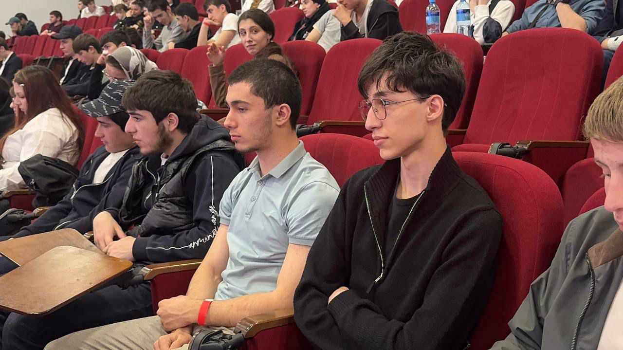 Сегодня в историческом парке «Россия – моя история» стартовал федеральный просветительский проект «Знание.Первые». Мероприятие проводится в рамках Год...
